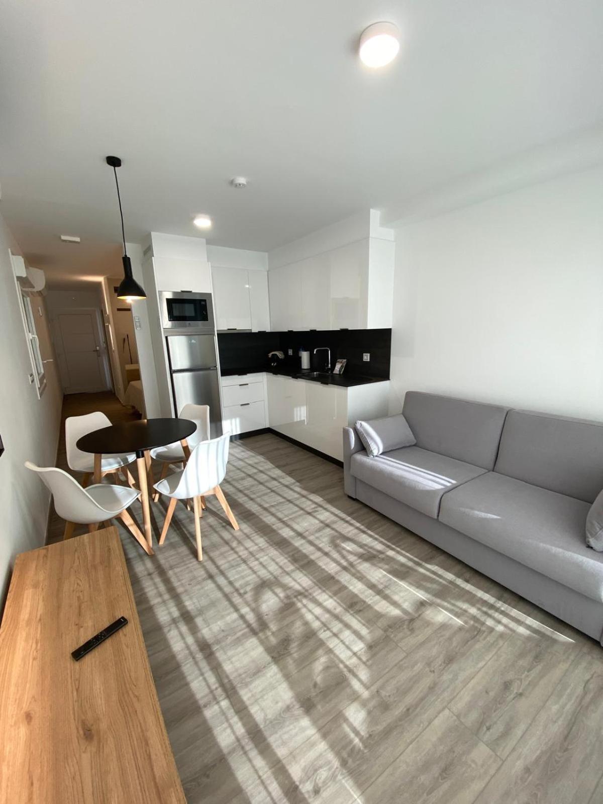 Apartamentos Riveiro Санксенсо Екстериор снимка